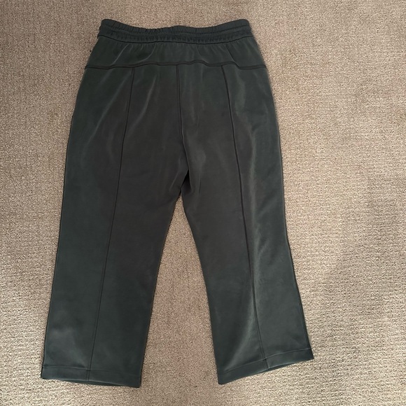 Lululemon softstream HR crop lounge pants - Picture 5 of 6